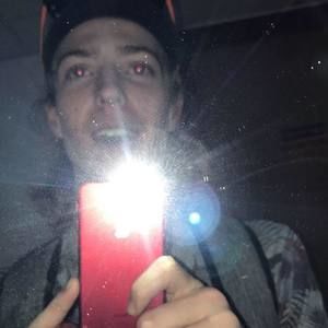 Meet your Posher, Zachary